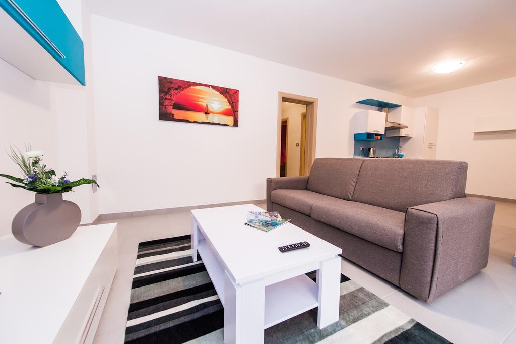 Blue Sky Apartments Rogoznica  Exterior photo
