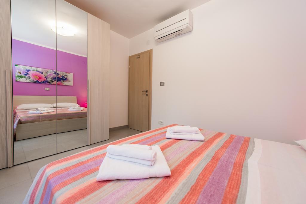 Blue Sky Apartments Rogoznica  Exterior photo